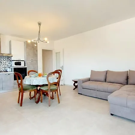 Apartment Narcisa View Lake&pool *