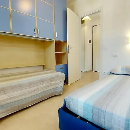 Narcisa View Lake&pool Apartment *