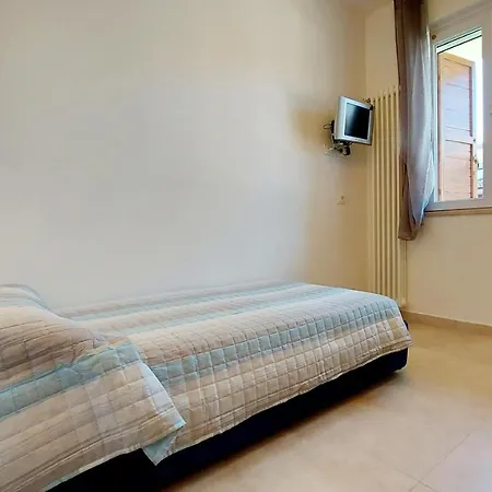 Narcisa View Lake&pool Appartement